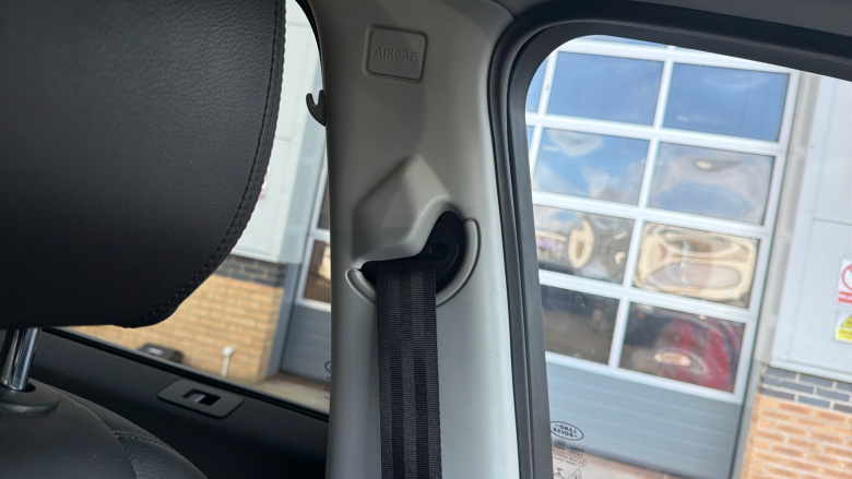 Land Rover Discovery Sport 2.0 TD4 180 SE Tech 5dr Diesel Station Wagon